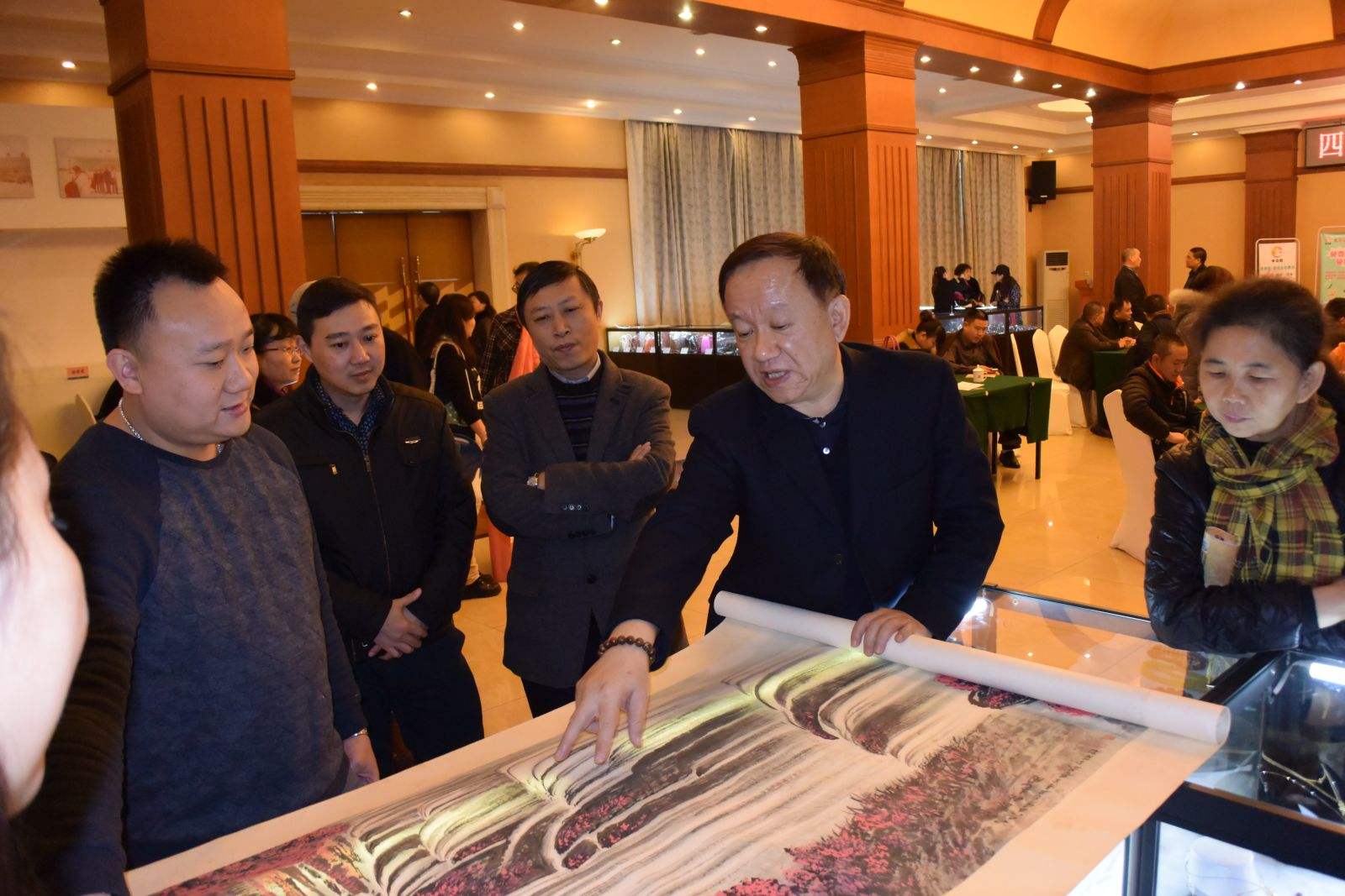 奢侈品典當(dāng) 他們?yōu)楹味歼x擇金炬典當(dāng)行