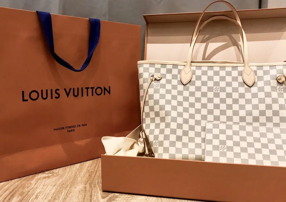 成都典當(dāng)行，包包回收