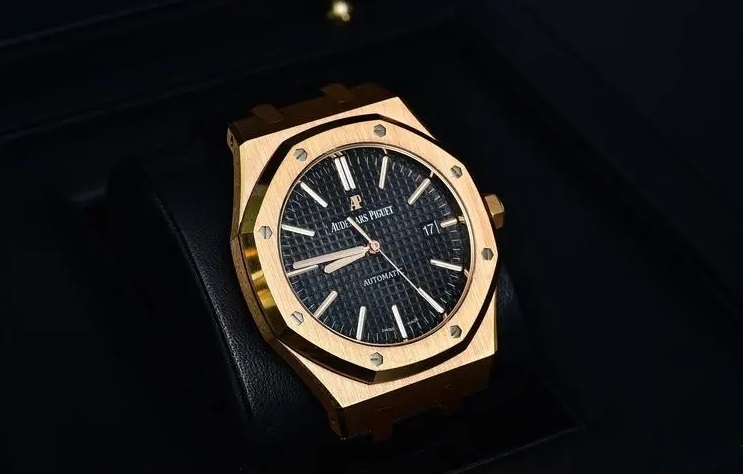 愛彼手表回收，手表回收，成都典當行，手表回收價格