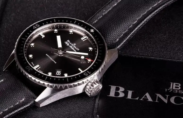 手表回收，手表回收價格，寶珀手表回收