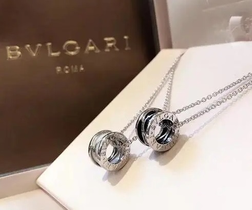 珠寶首飾回收，項鏈回收，項鏈回收價格，成都典當行