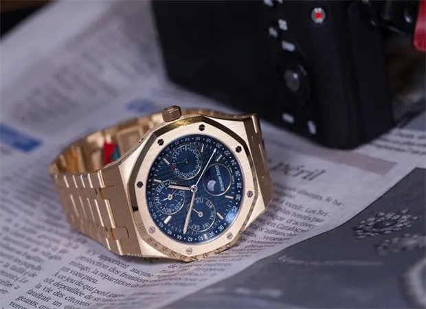 愛彼手表回收，皇家橡樹手表回收，成都典當(dāng)行