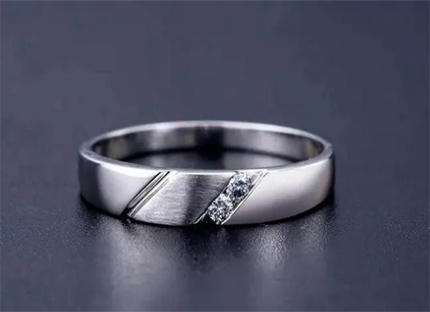 黃金回收，K金回收，鉑金回收，成都典當行