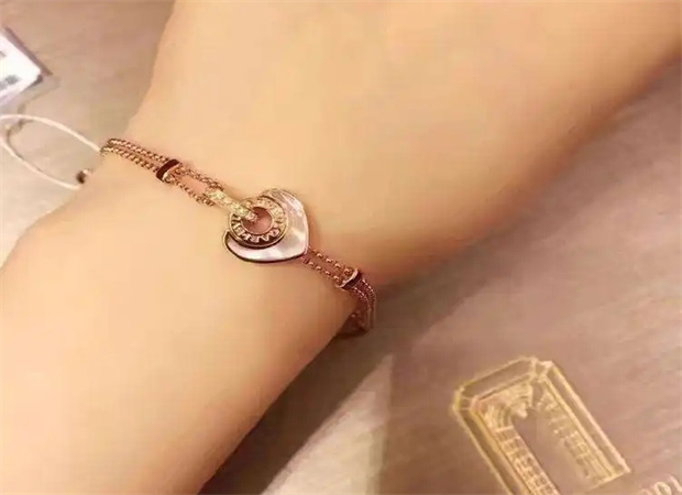 寶格麗手鏈回收，珠寶首飾回收，成都典當(dāng)行