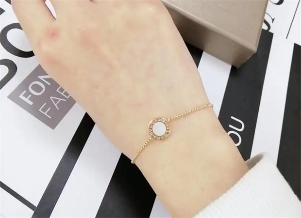 寶格麗手鏈回收，珠寶首飾回收，成都典當(dāng)行