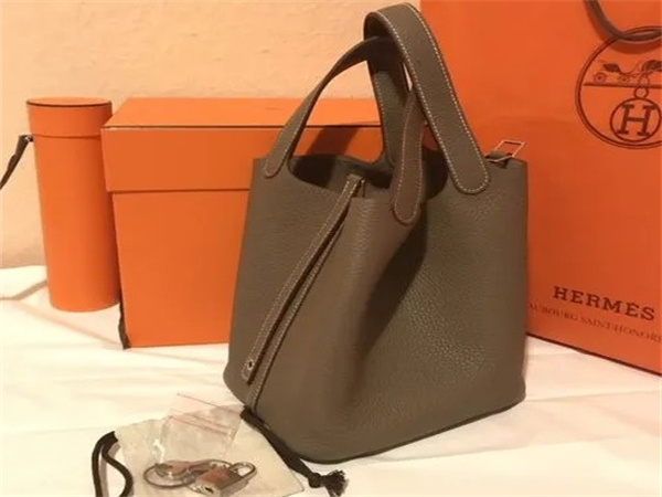 愛馬仕包包價格，菜籃子包包回收價格，成都包包回收