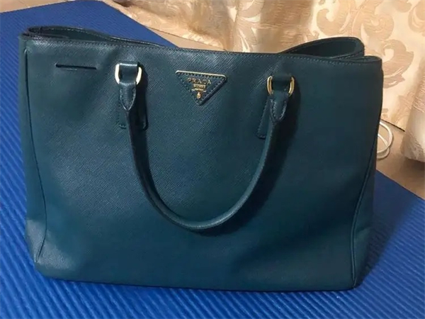 普拉達(dá)包包回收，包包回收價(jià)格